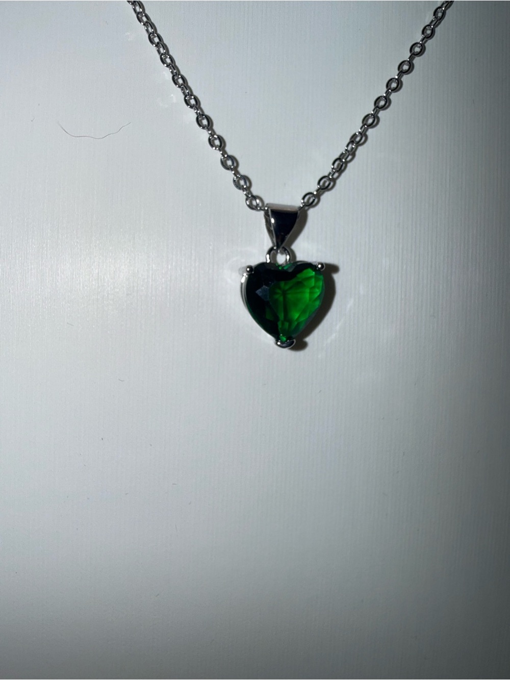 18 Karat Gold Adjustable Emerald C Heart Pendant Necklace